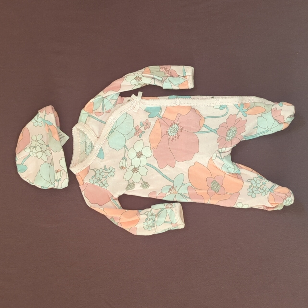 Carter's newborn footsie with hand covers and hat
